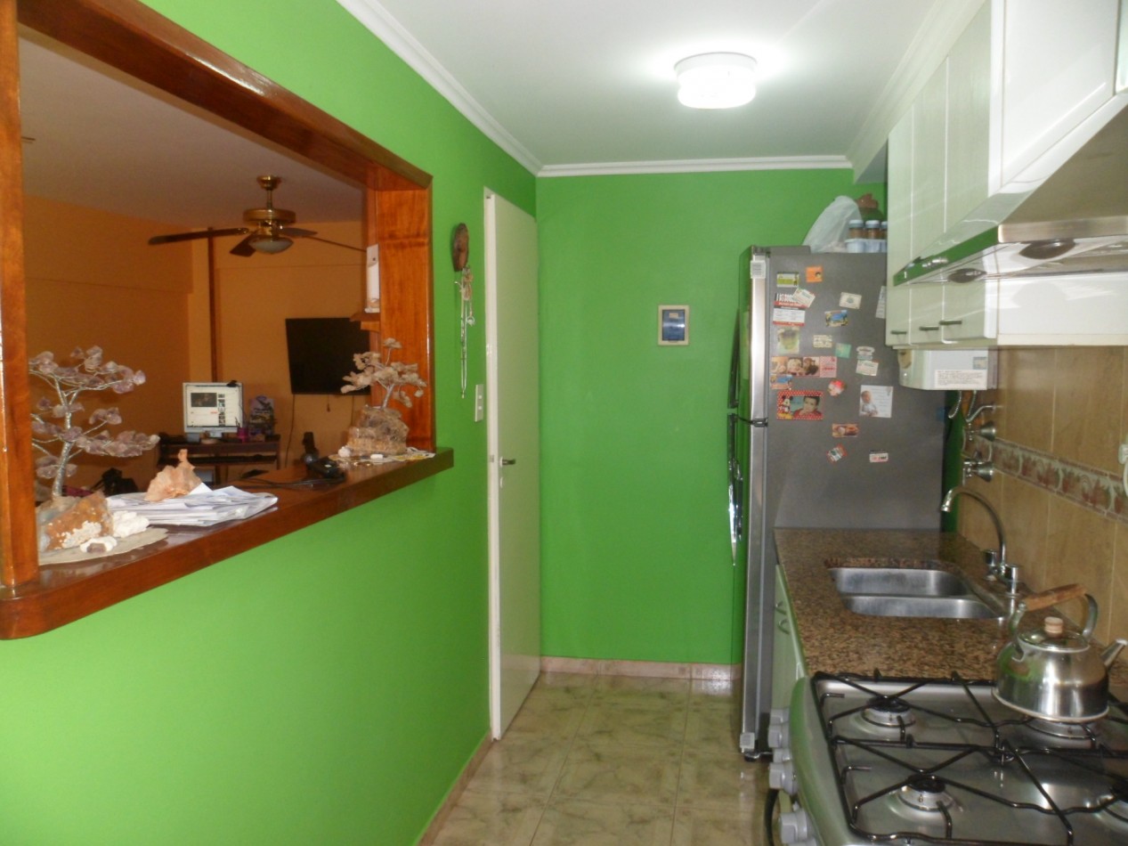 VENTA 3AMB EXCELENTE ESTADO-por ESCALERA-Constitucion al 10.000