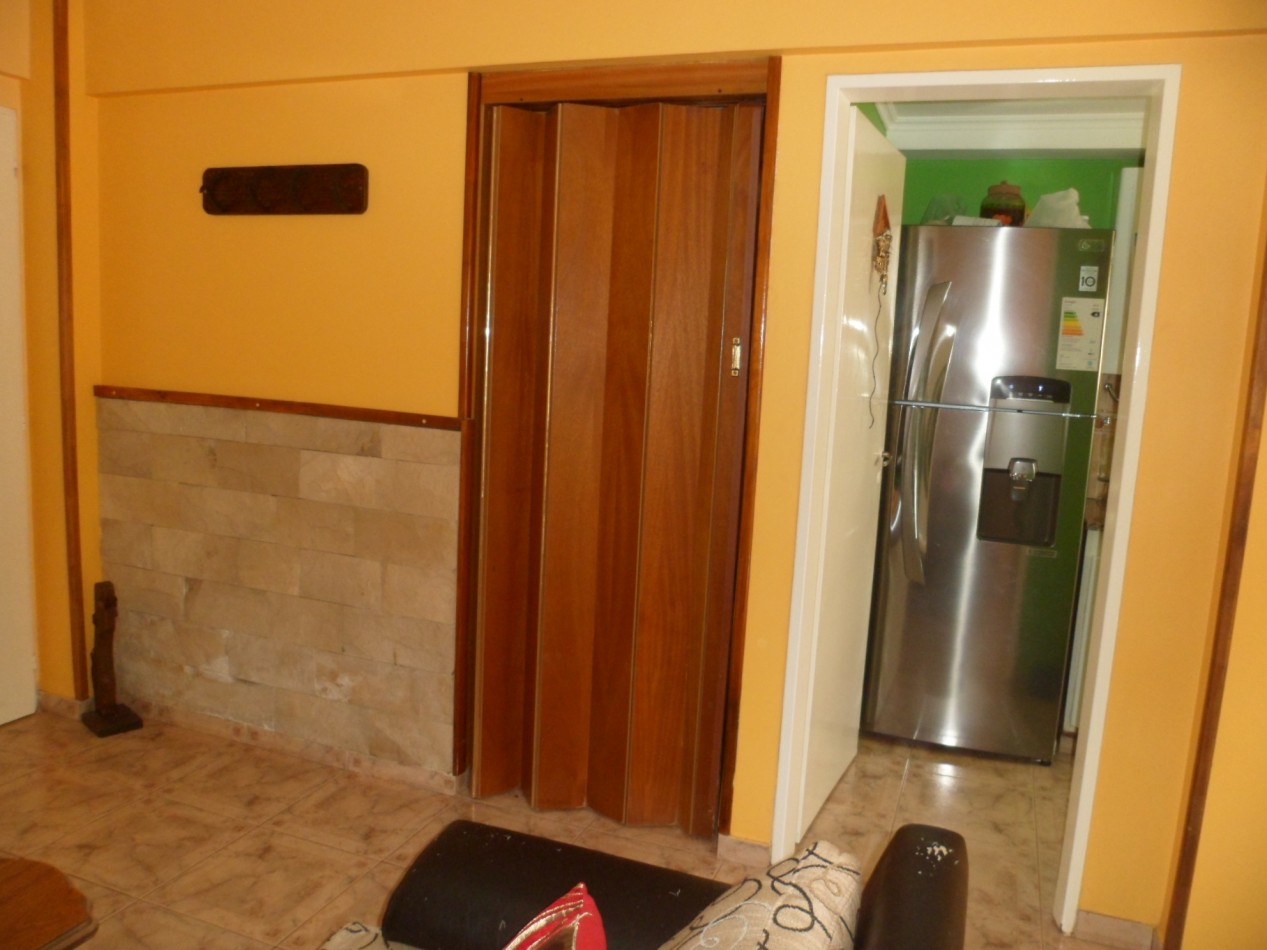 VENTA 3AMB EXCELENTE ESTADO-por ESCALERA-Constitucion al 10.000