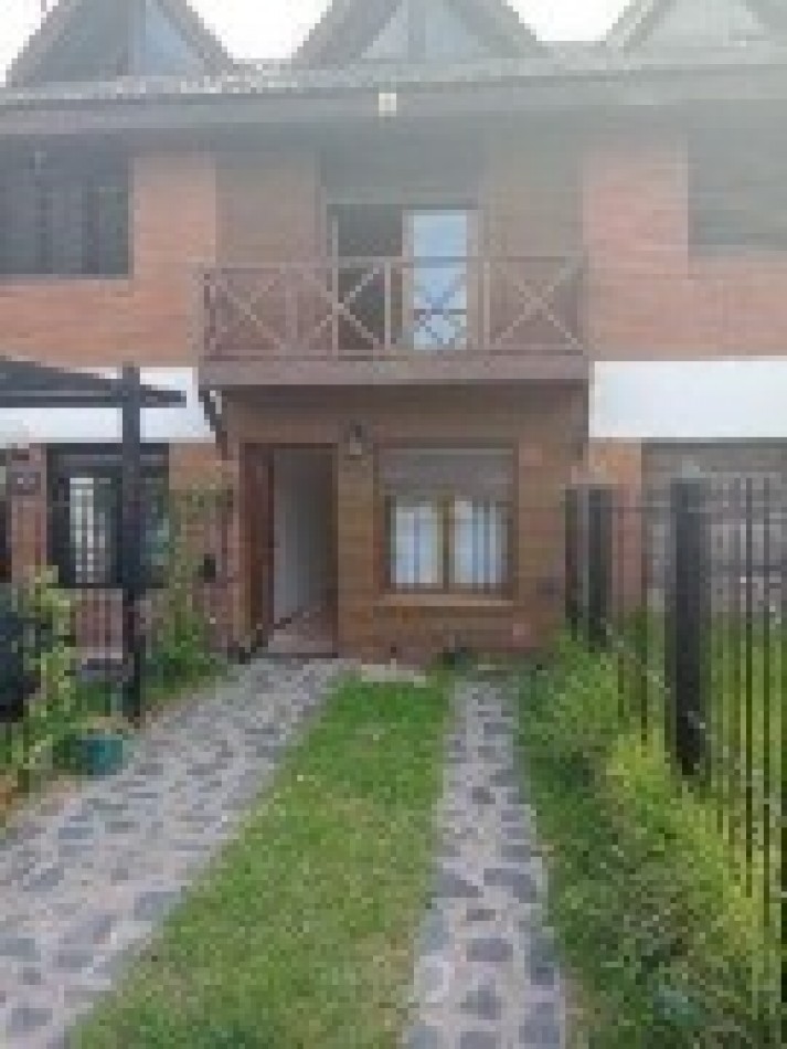 VENTA EXCELENTE Duplex 3AMB + playroom-Parque Luro