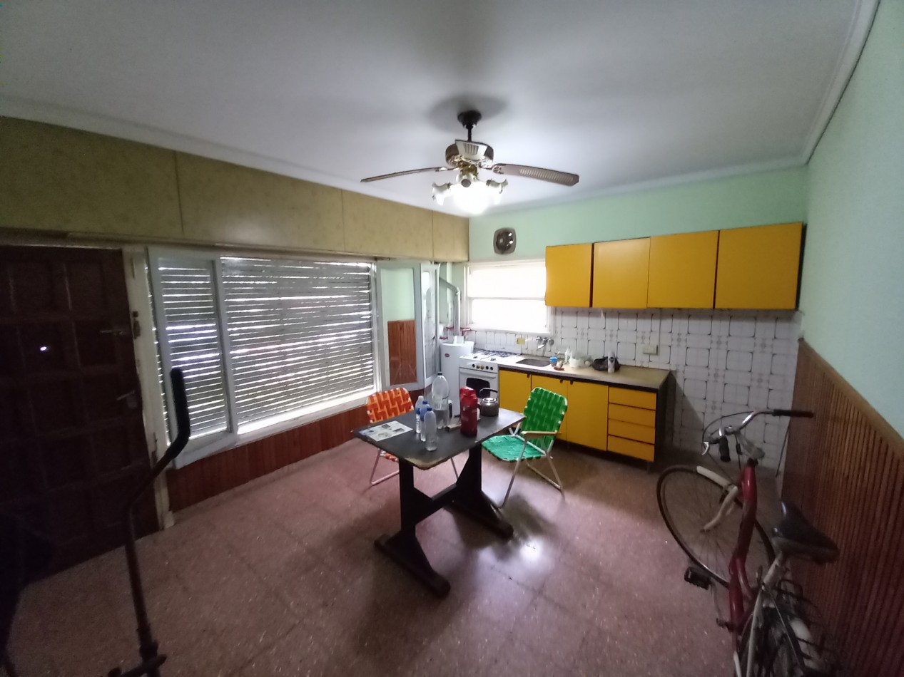 VENTA CASA en PH 2 AMB ESTADO ORIGINAL-PATIO-PARRILLA-COCHERA-BRWON 6700