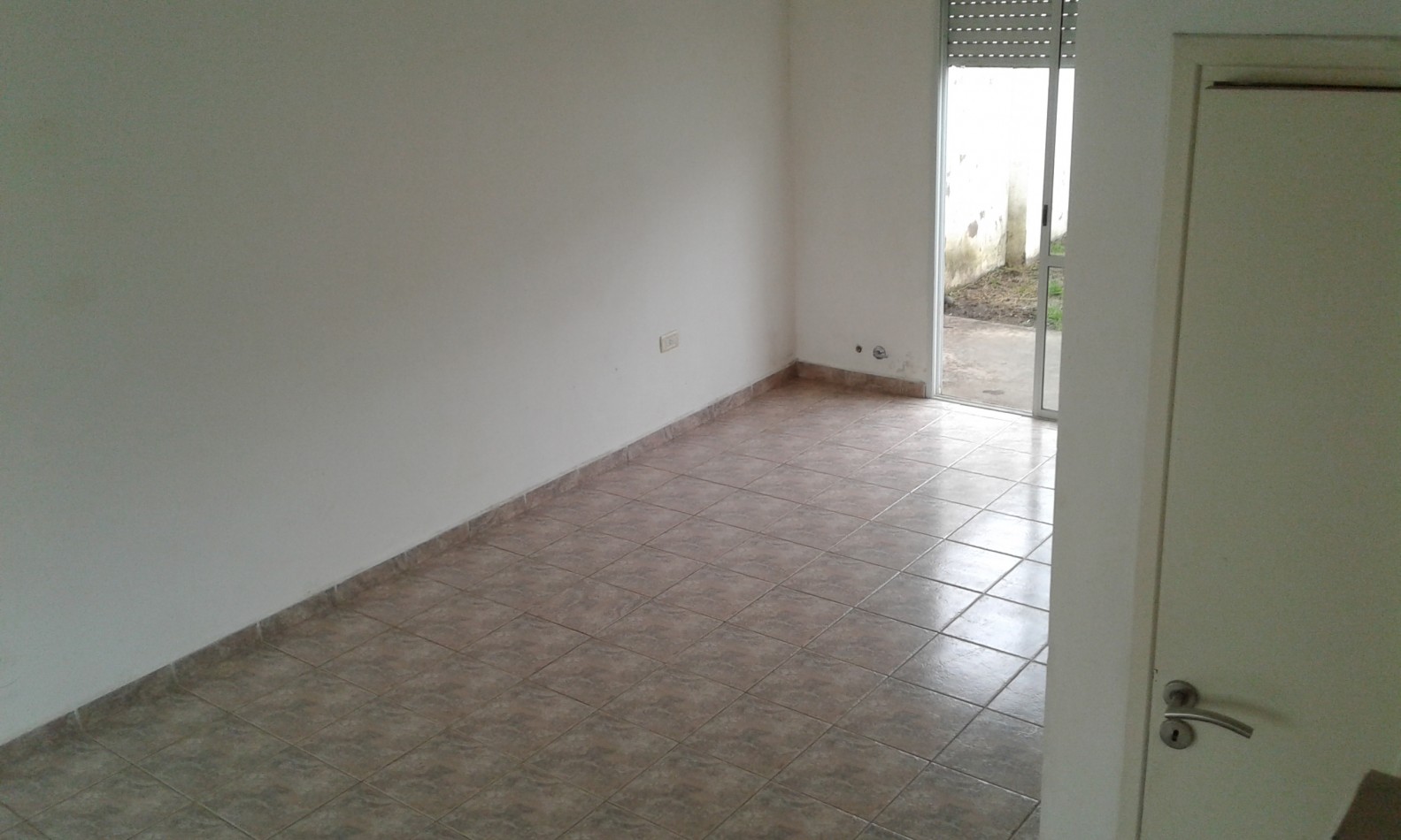 Venta PH DUPLEX 3 AMB-PATIO-ESPACIO COCHERA-2 BAÑOS-BERUTTI 5900