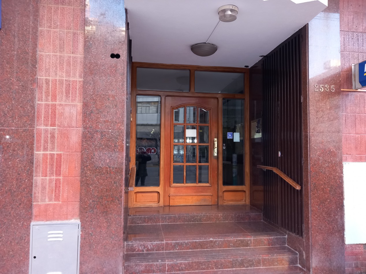 VENTA 2AMB BALCON IMPECABLE CONTRAFRENTE-ORIGINAL-COLON y SANTIAGO