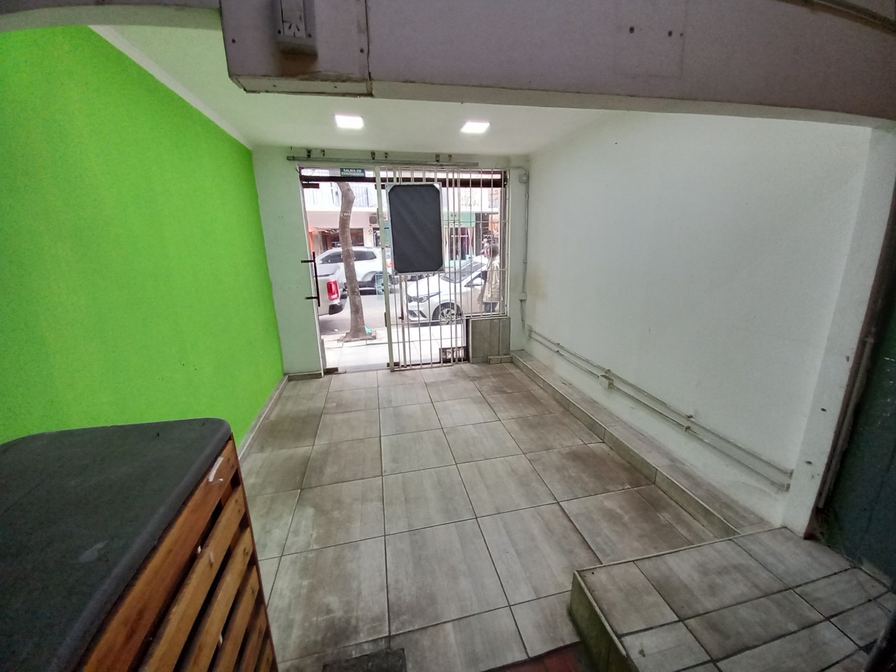 Venta Local chico con SOTANO TUCUMAN y FALUCHO