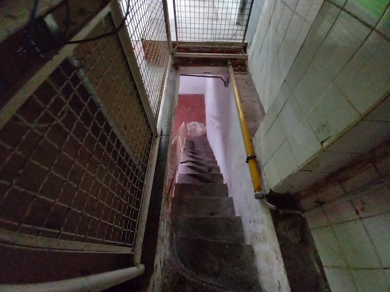 Venta Local chico con SOTANO TUCUMAN y FALUCHO