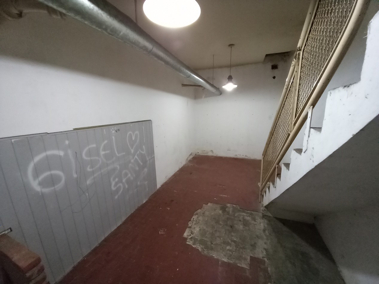 Venta Local chico con SOTANO TUCUMAN y FALUCHO