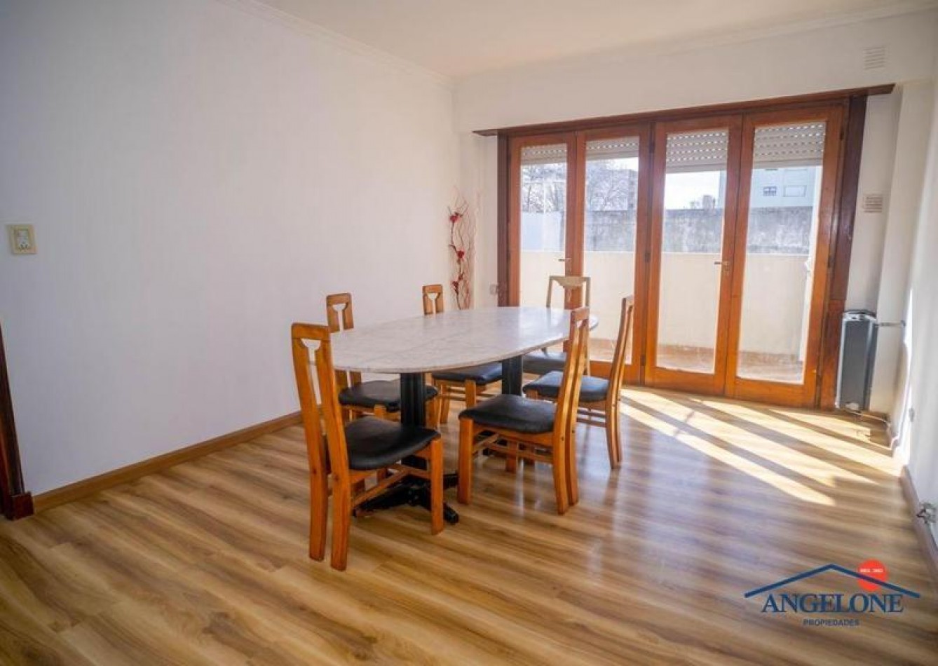 Venta 3AMB EXCELENTE TERRAZA Y COCHERA CHAUVIN 