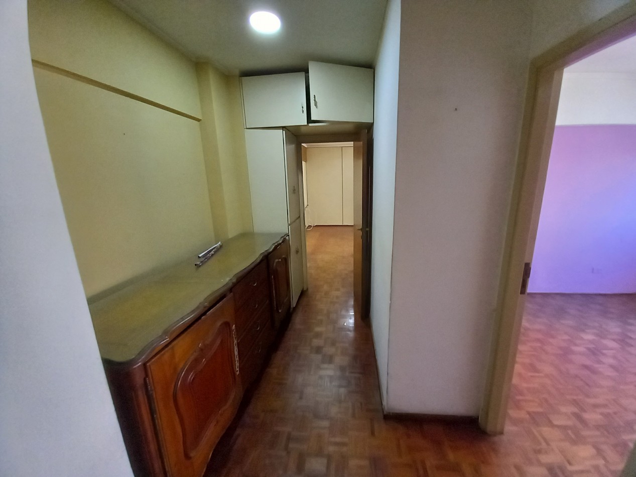 VENTA 3AMB AMPLIO FRENTE AMPLIO BALCON-Salta y Luro