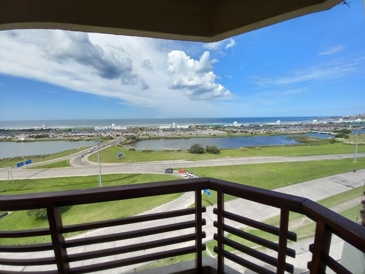 VENTA SEMIPISO 3AMB COCHERA-VISTA al MAR-FRENTE-BALCON TERRAZA-PUNTA MOGOTES