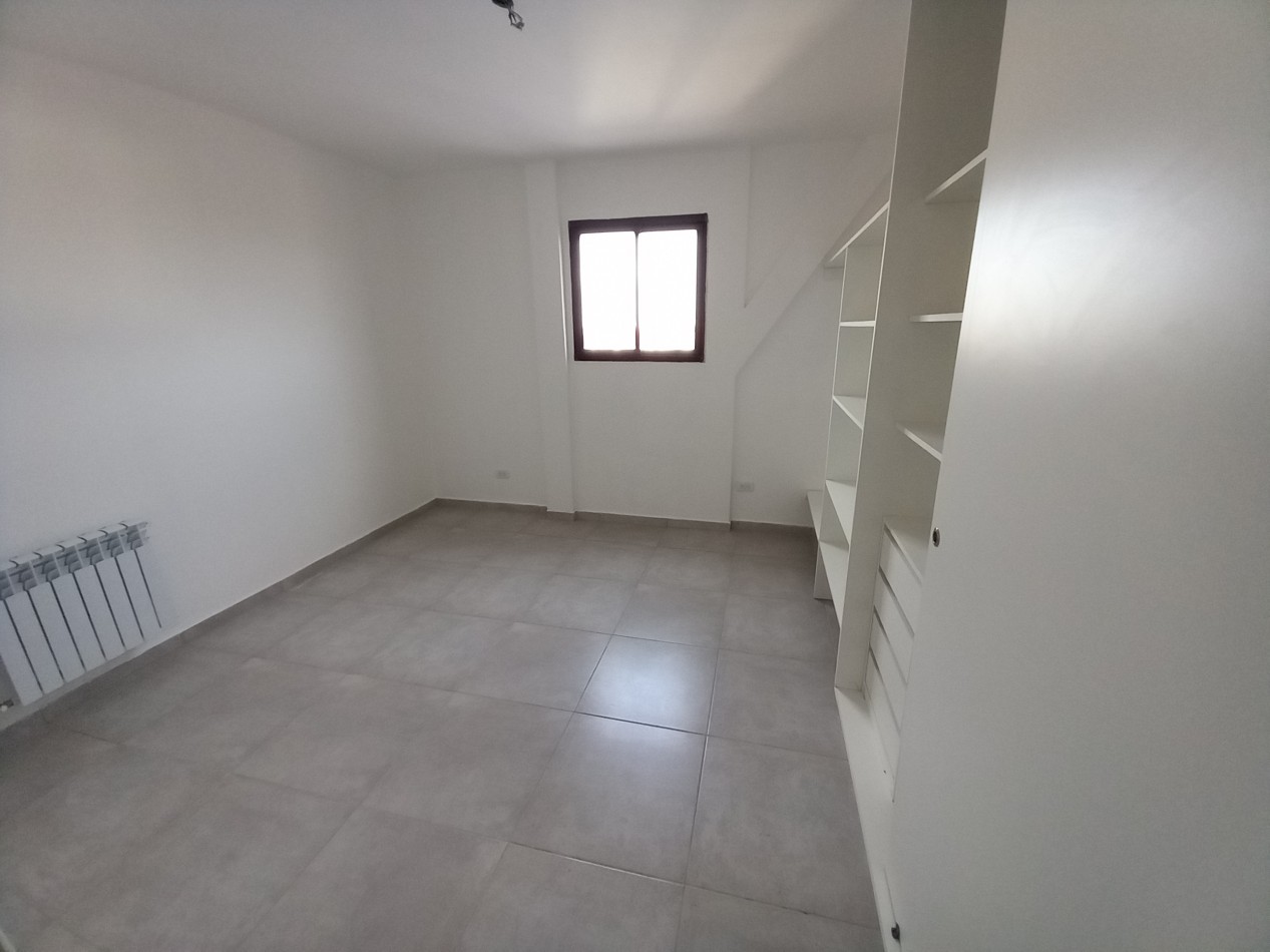 VENTA 2AMB A ESTRENAR con COCHERA FRENTE-2 baños-25 de MAYO y URUGUAY 