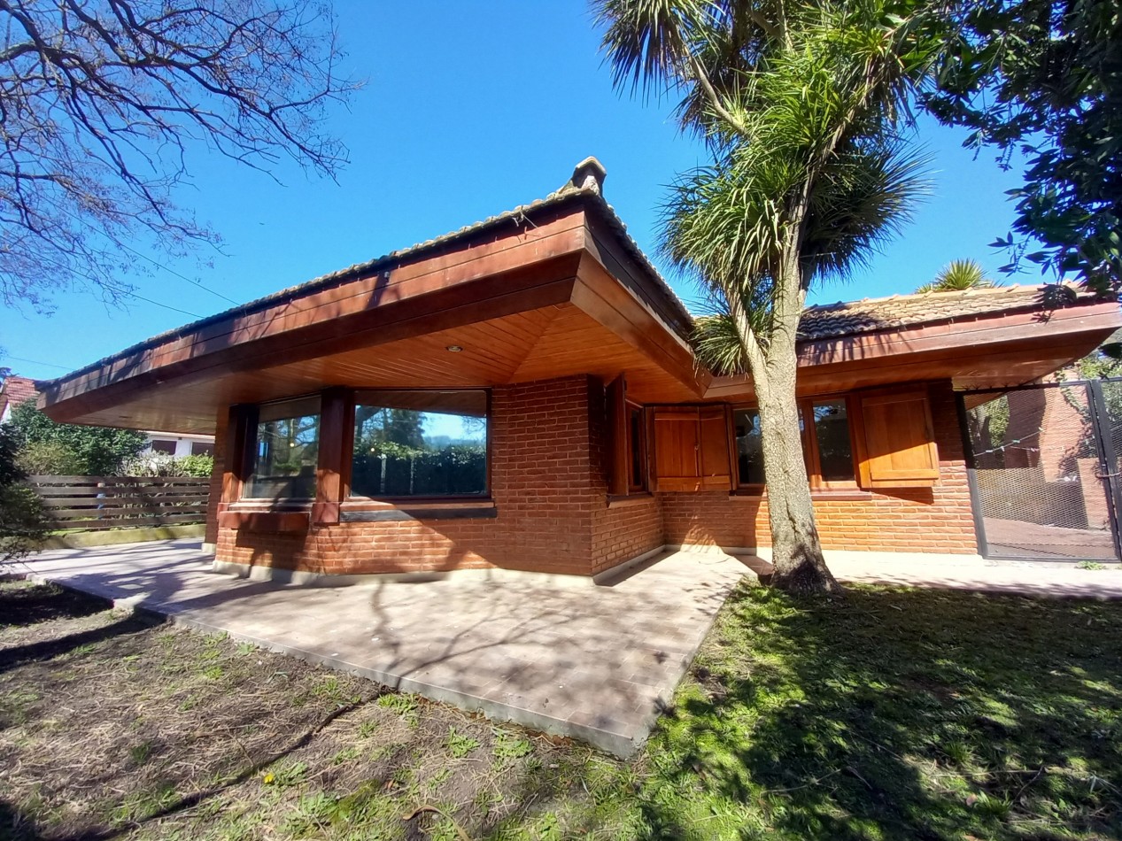 VENTA CHALET 5AMB PISCINA PARQUE EL GROSELLAR