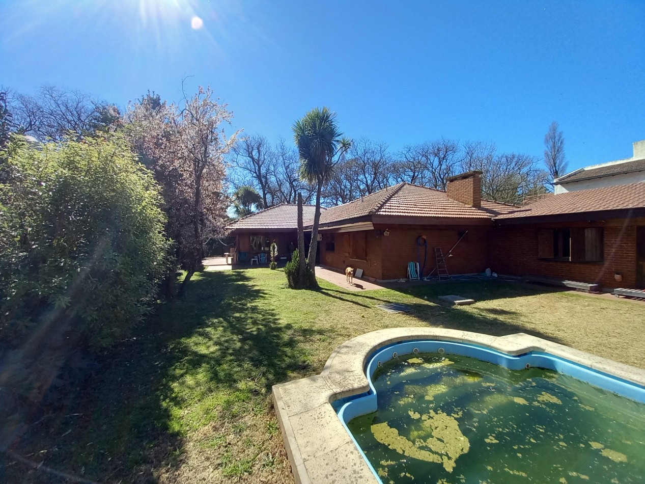 VENTA CHALET 5AMB PISCINA PARQUE EL GROSELLAR