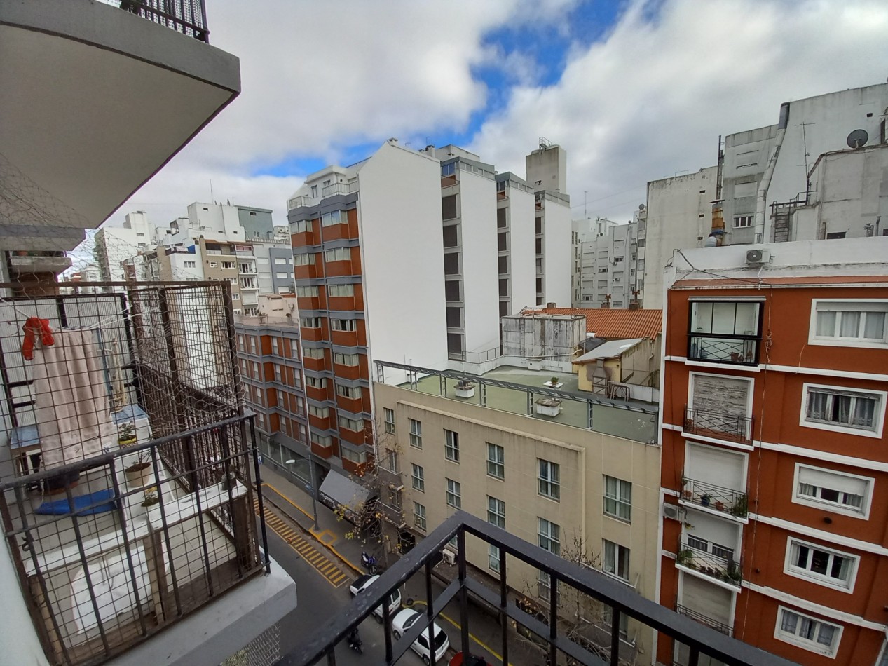 VENTA 1AMB BALCON A LA CALLE CENTRO 