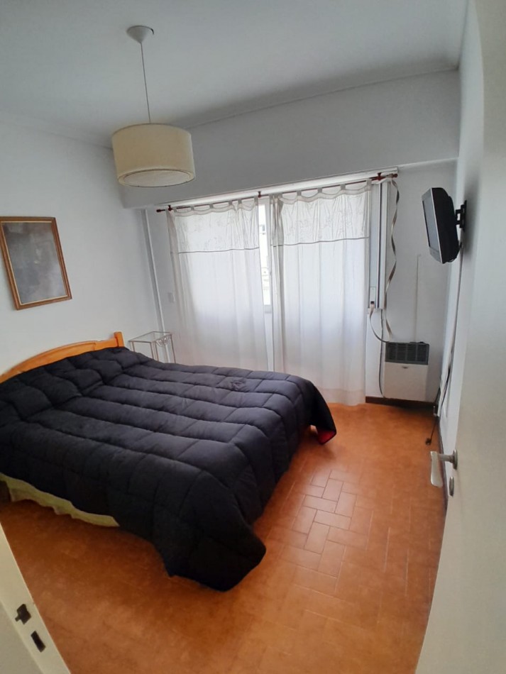 VENTA 3AMB AMPLIO FRENTE CENTRO 