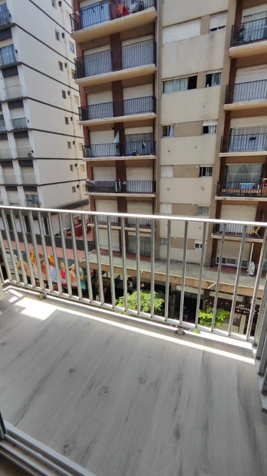 VENTA 2AMB RECICLADO CENTRO BALCON 