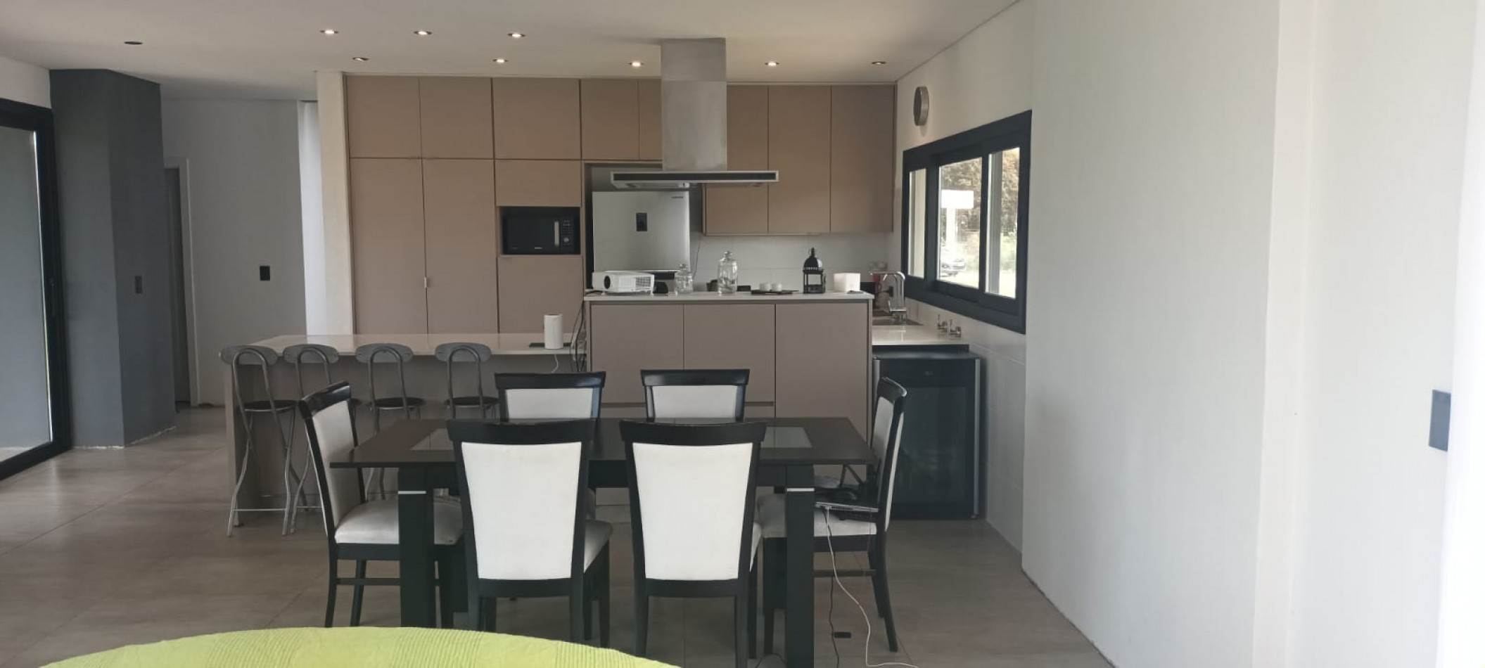 ALQUILER X TEMPORADA CASA MODERNA en BARRIO PRIVADO ARENAS CHICO
