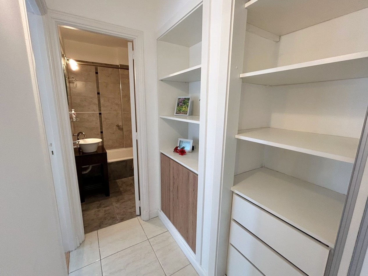 Venta 2AMB RECICLADO CENTRO MUEBLES Y ARTEFACTOS A ESTRENAR