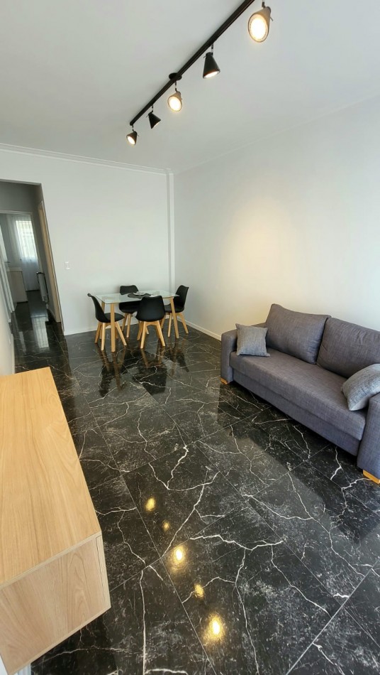 VENTA 2AMB FRENTE BALCON SALIENTE CENTRO