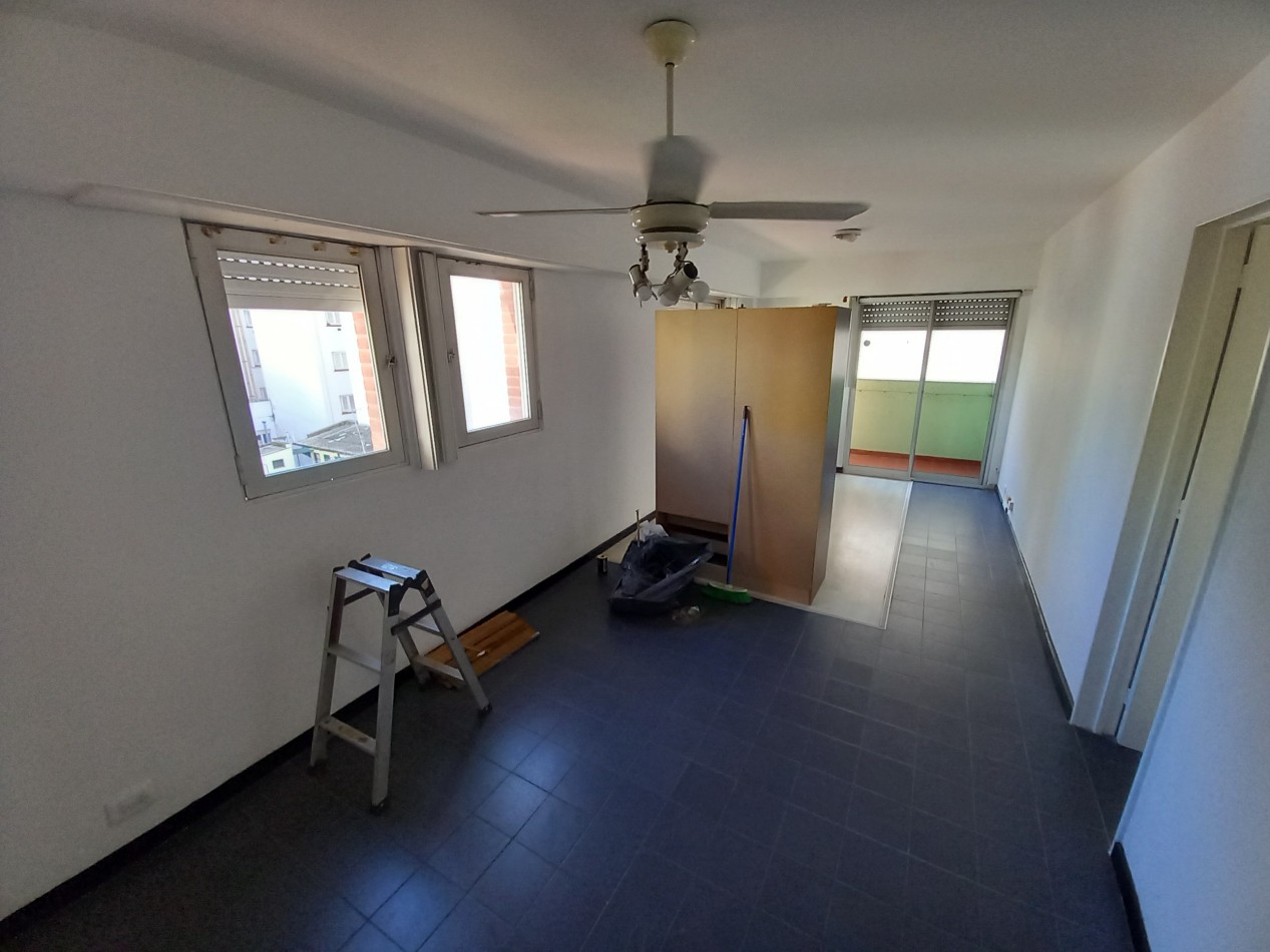 ALQUILER x 18 Meses 1AMB AMPLIO con BALCON y LAVADERO-LA PERLA