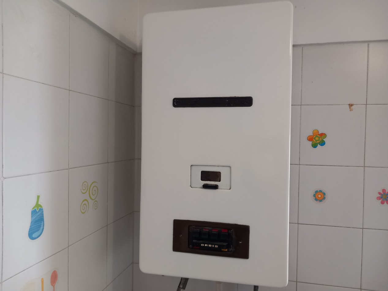 ALQUILER x 18 Meses 1AMB AMPLIO con BALCON y LAVADERO-LA PERLA