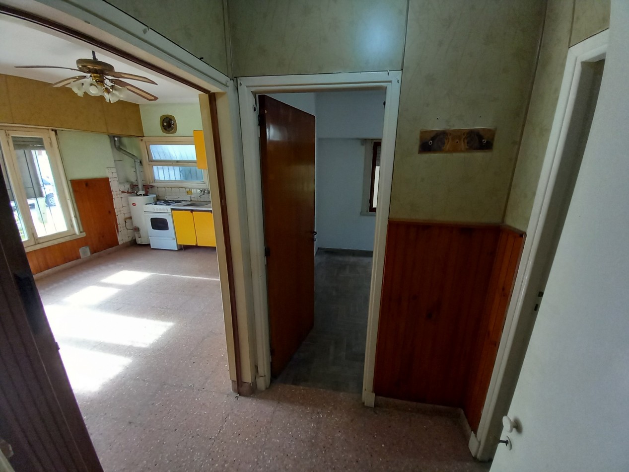 VENTA CASA en PH 2 AMB ESTADO ORIGINAL-PATIO-PARRILLA-COCHERA-BRWON 6700