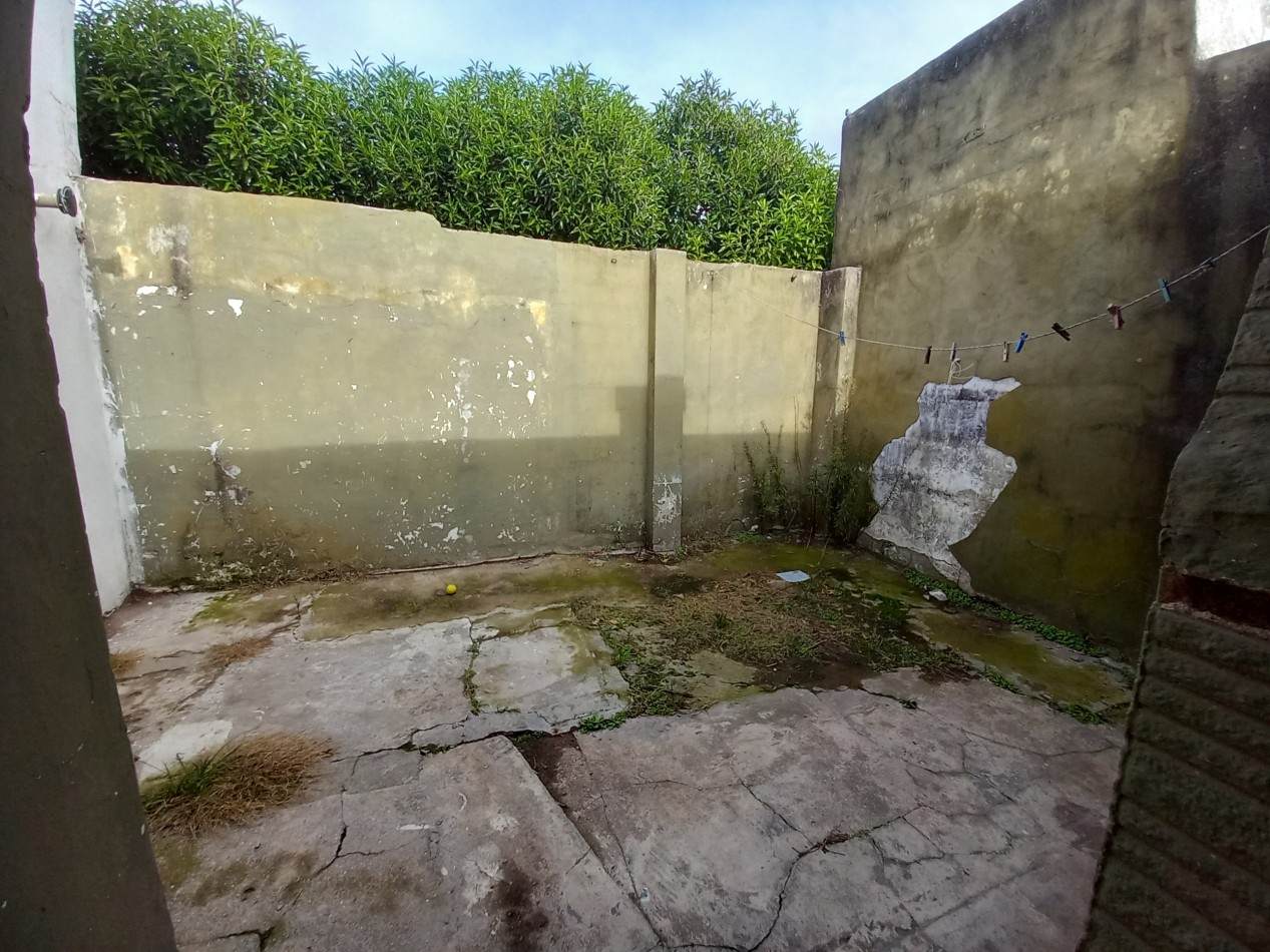 VENTA CASA en PH 2 AMB ESTADO ORIGINAL-PATIO-PARRILLA-COCHERA-BRWON 6700