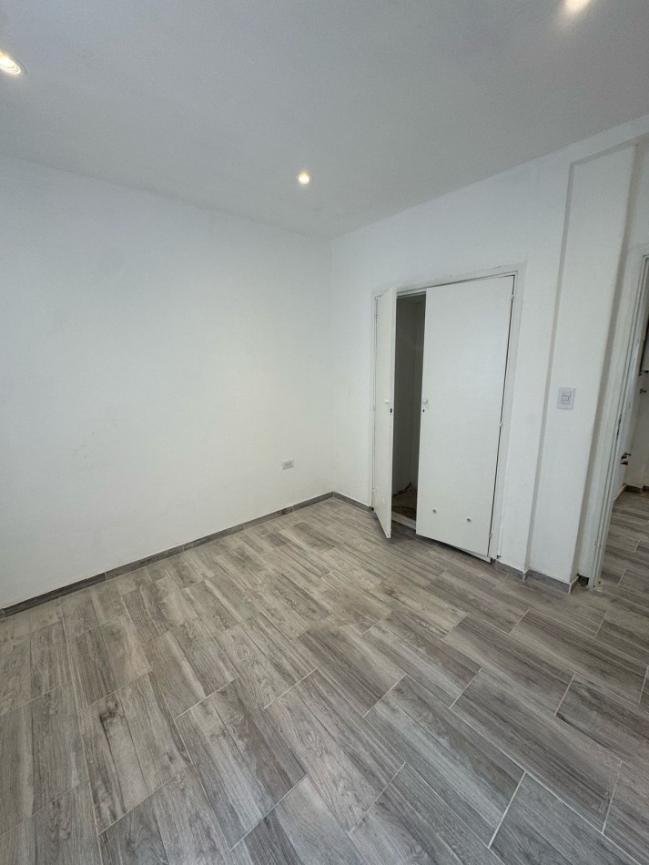 VENTA PH 3AMB PLANTA BAJA AL FRENTE SIN EXPENSAS