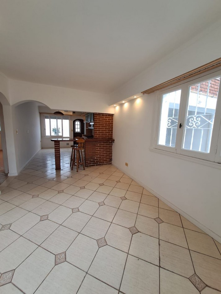 VENTA PH 4AMB COCHERA PATIO