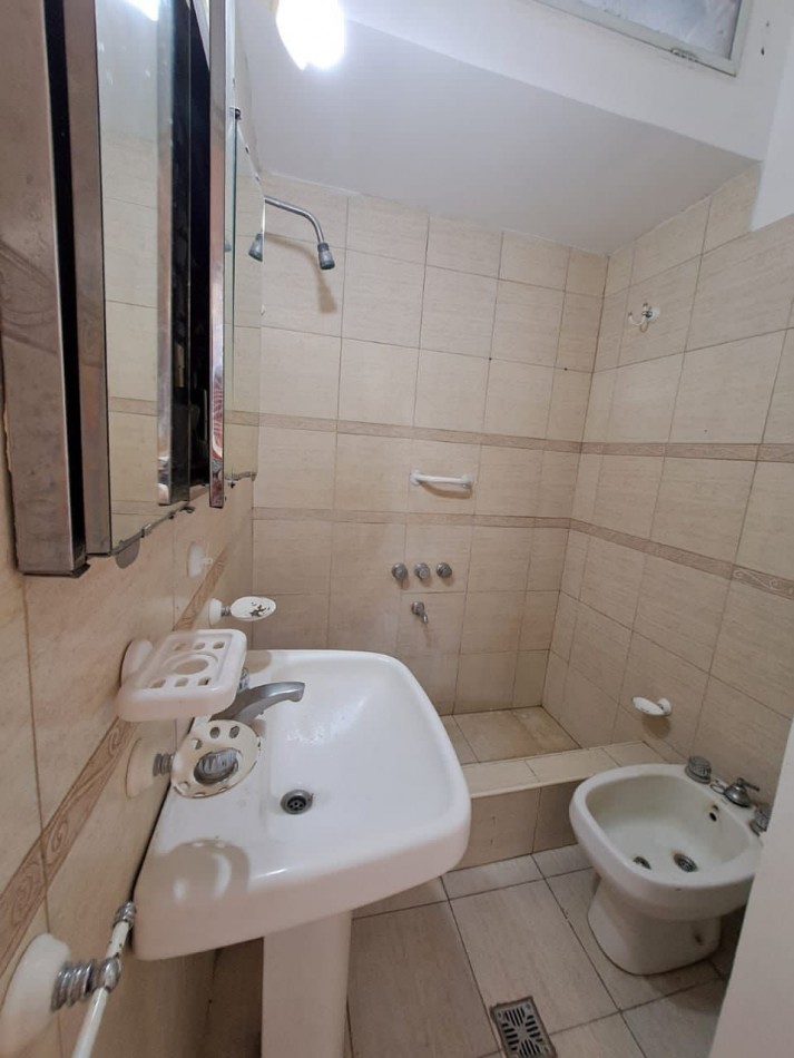 VENTA PH 4AMB COCHERA PATIO
