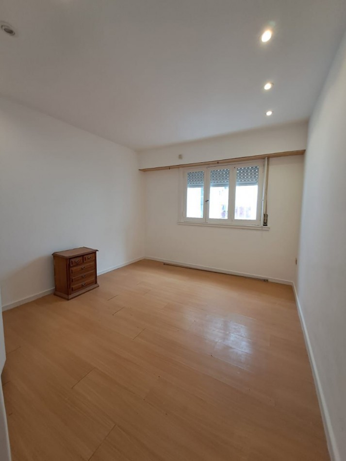 VENTA PH 4AMB COCHERA PATIO