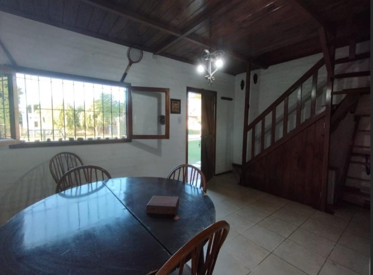 VENTA CASA ALPINO AMPLIO LOTE ESTACION CAMET NORTE