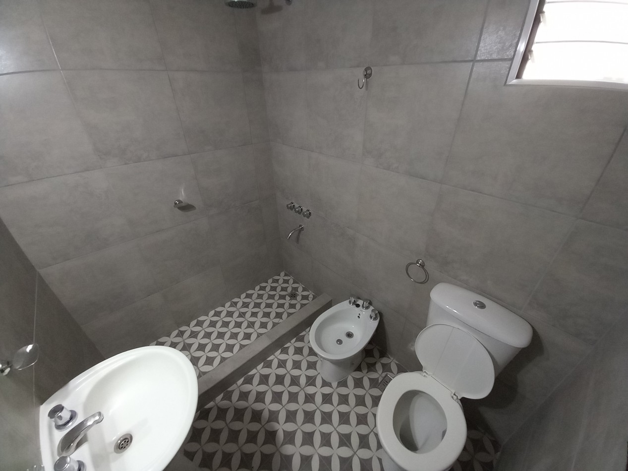 ALQUILER 3AMB AMPLIO SEMIPISO-SIN MASCOTAS SIN MUEBLES-POMPEYA-