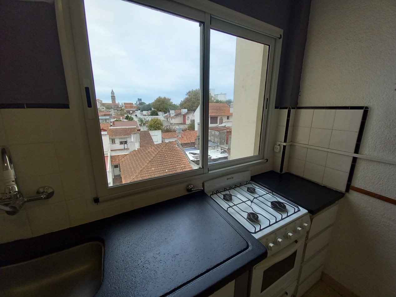 ALQUILER 3AMB AMPLIO SEMIPISO-SIN MASCOTAS SIN MUEBLES-POMPEYA-