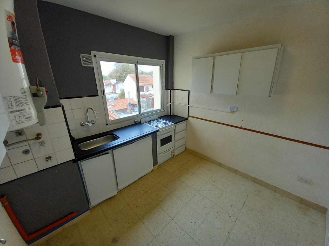 ALQUILER 3AMB AMPLIO SEMIPISO-SIN MASCOTAS SIN MUEBLES-POMPEYA-