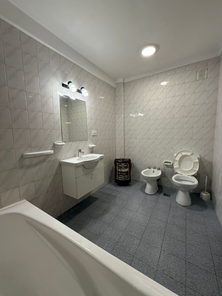 VENTA 2AMB EXCELENTE CENTRO