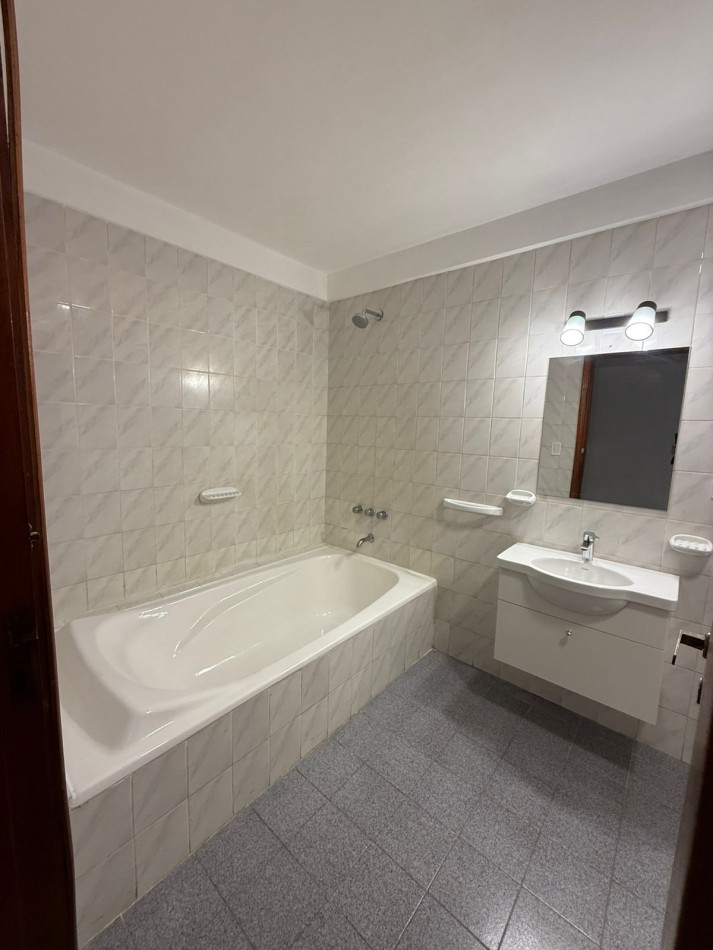 VENTA 2AMB EXCELENTE CENTRO