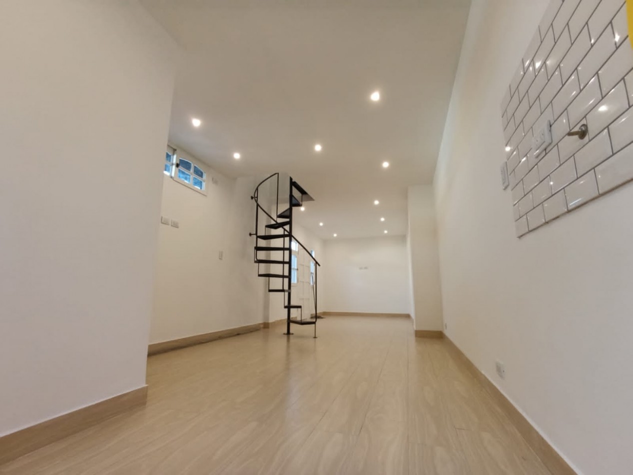 VENTA PH en 2 PLANTAS PATIO y TERRAZA