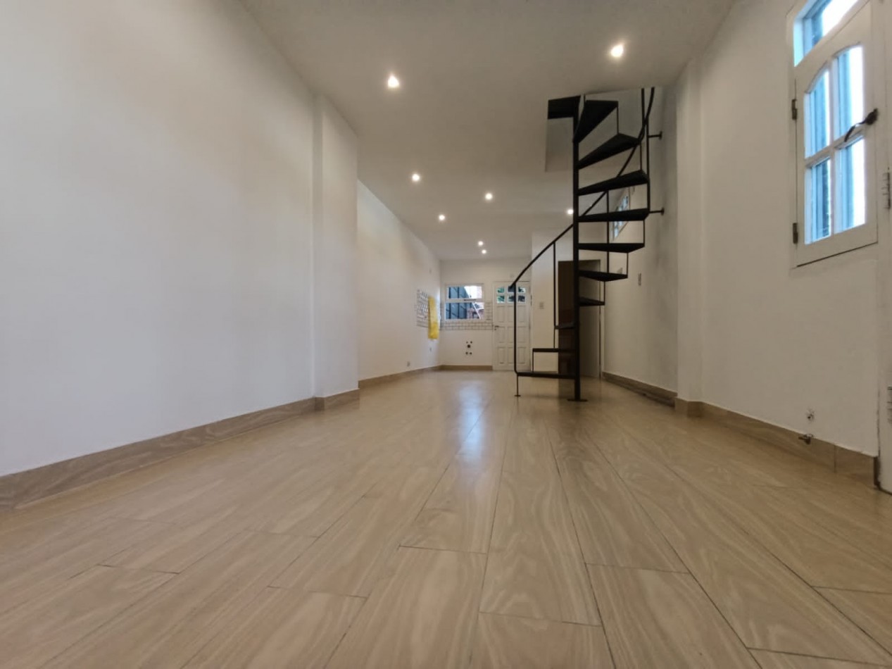 VENTA PH en 2 PLANTAS PATIO y TERRAZA
