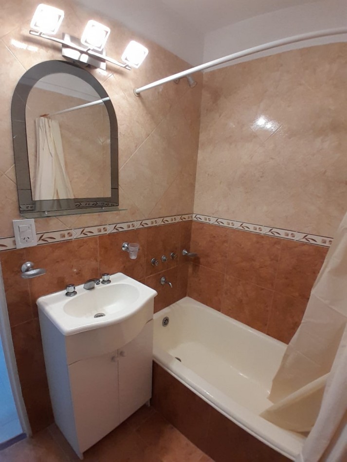 VENTA 1AMB CONTRAFRENTE CENTRO