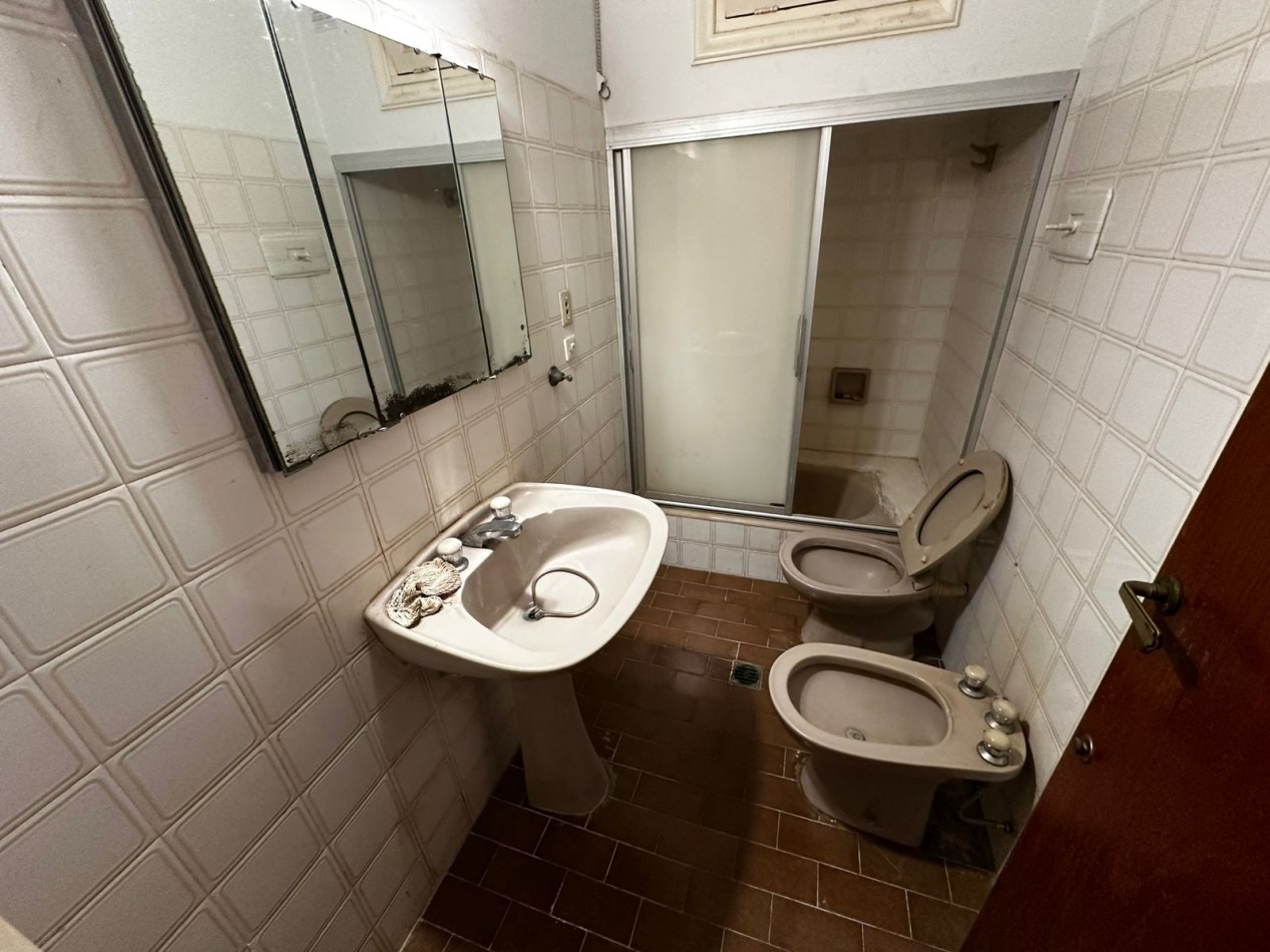 VENTA CHALET de ESTILO ZONA GUEMES