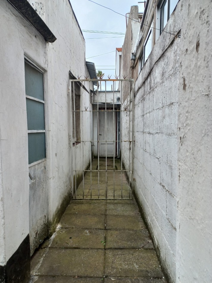 Venta CASA 3AMB COCHERA PARQUE LOTE PROPIO