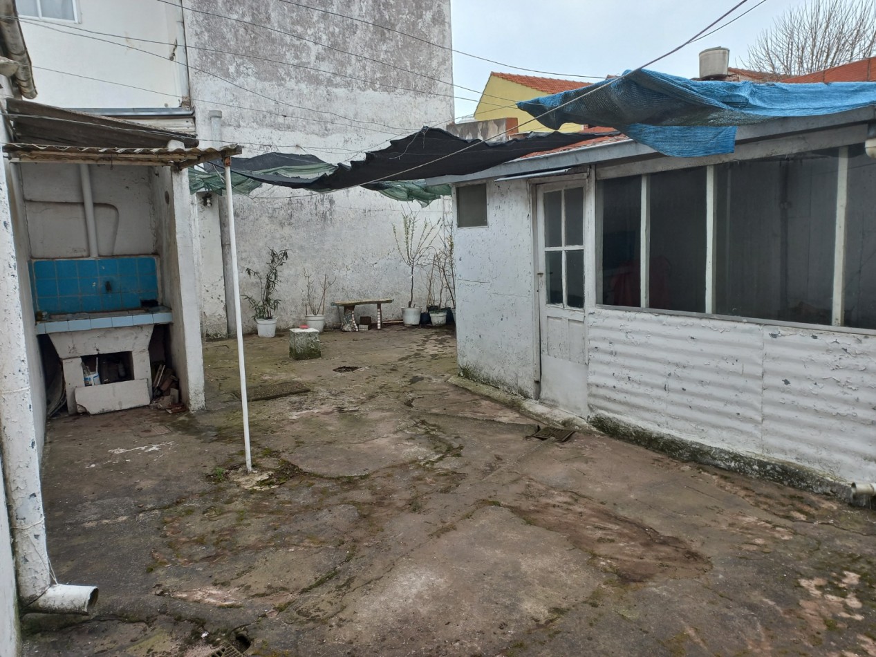 Venta CASA 3AMB COCHERA PARQUE LOTE PROPIO
