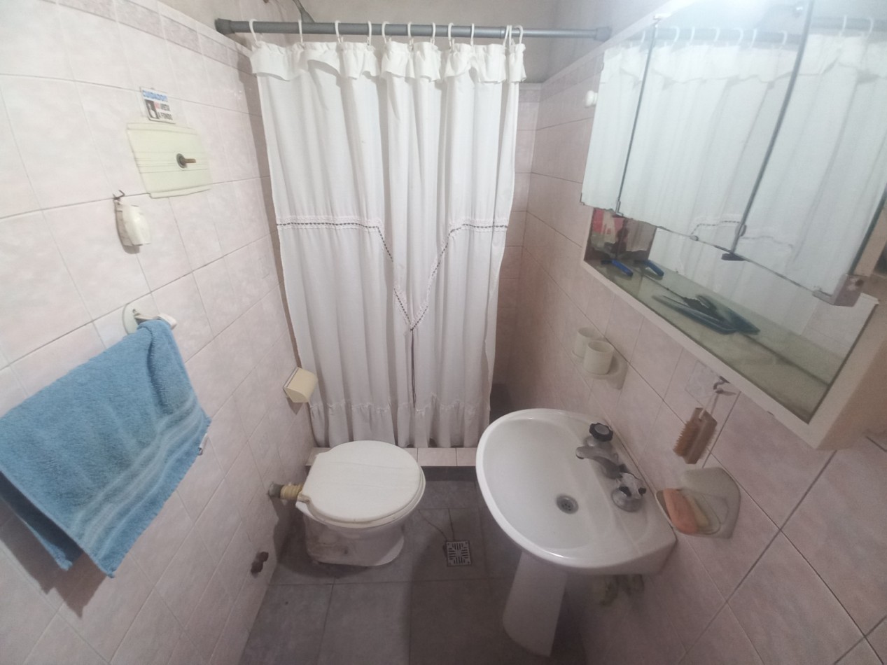 Venta CASA 3AMB COCHERA PARQUE LOTE PROPIO