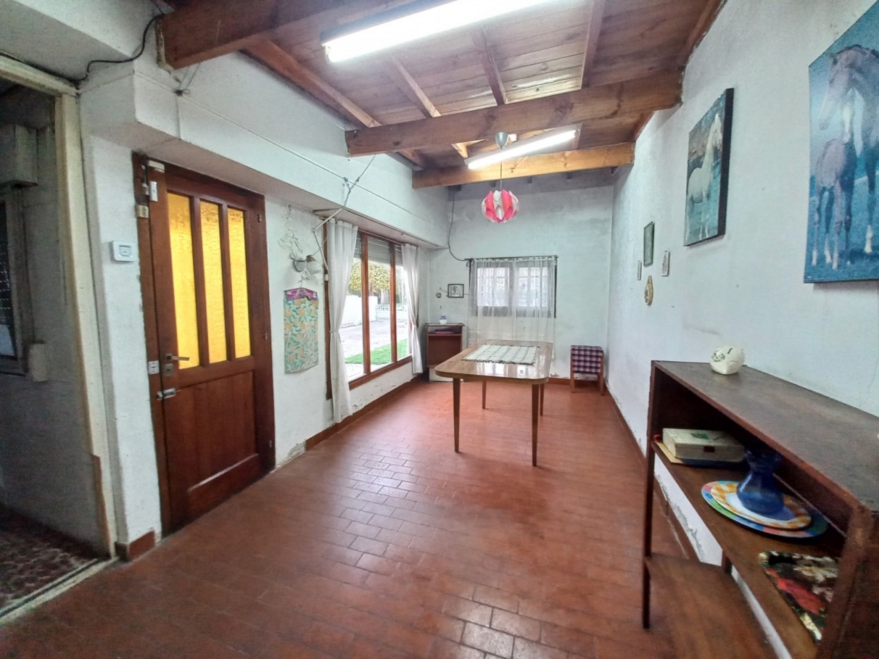 Venta CASA 3AMB COCHERA PARQUE LOTE PROPIO