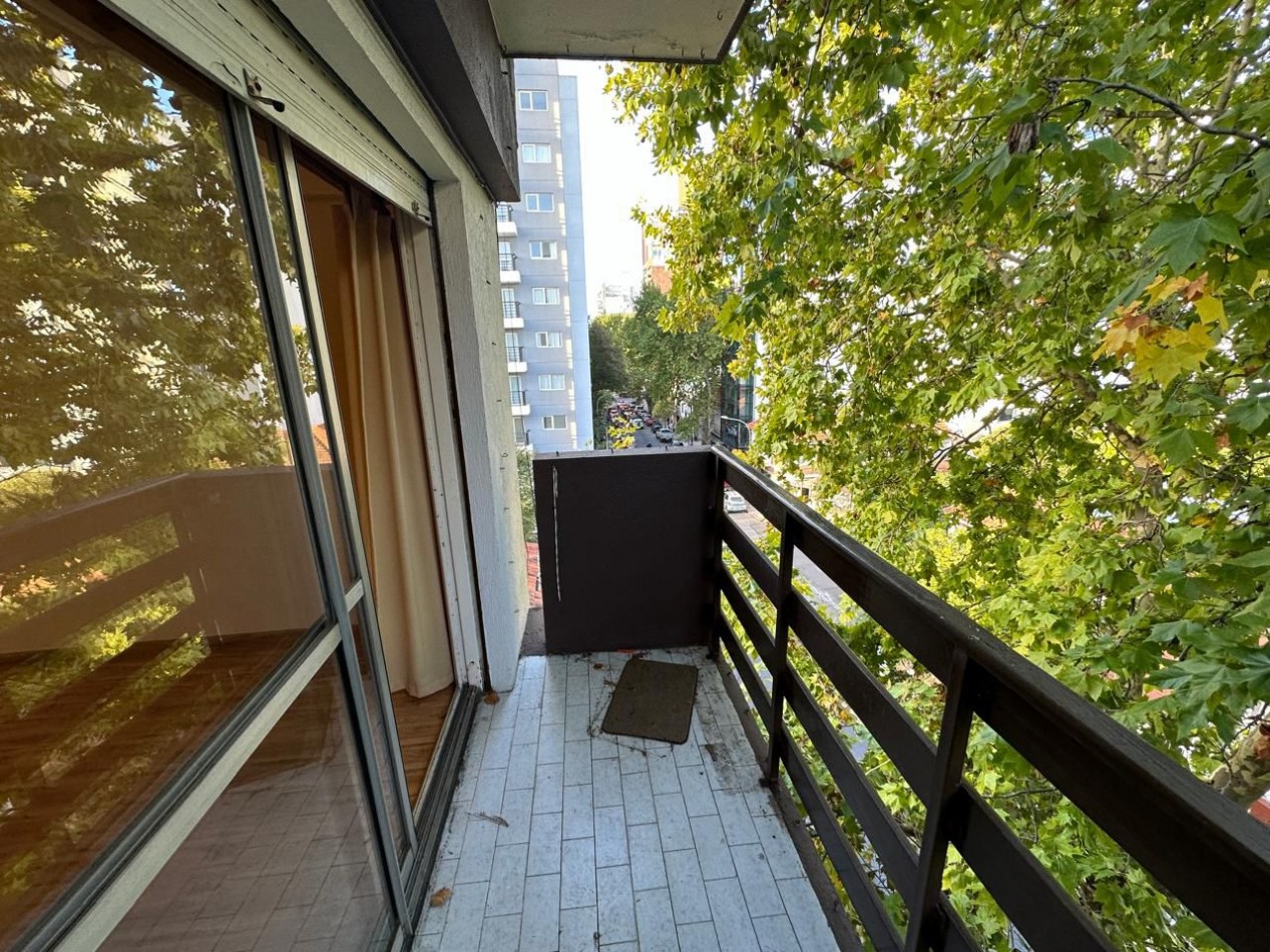 VENTA 3AMB RECICLADO FRENTE CENTRO BALCON COCHERA 