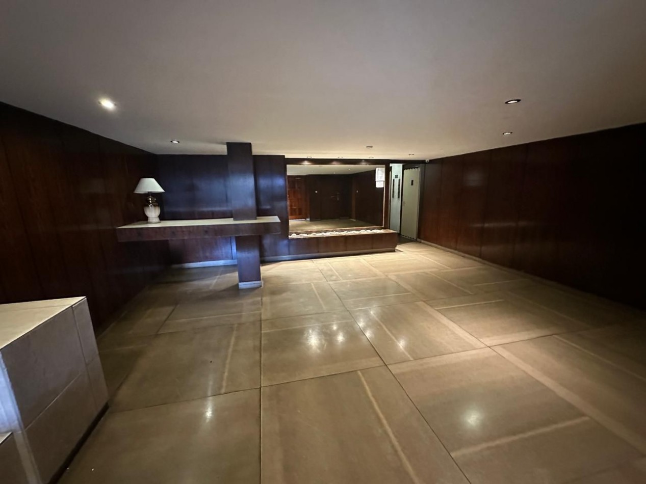 VENTA 3AMB RECICLADO FRENTE CENTRO BALCON COCHERA 