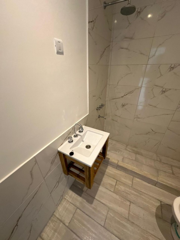 VENTA PH 2AMB RECICLADO PLANTA ALTA 2 BALCONES