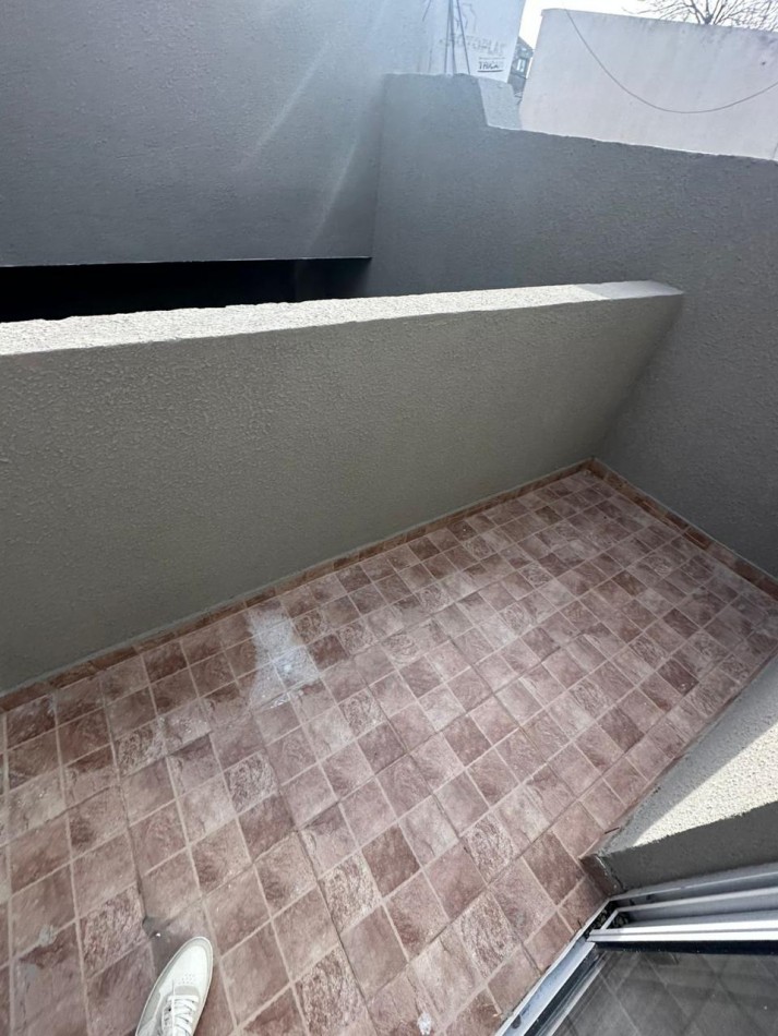 VENTA PH 2AMB RECICLADO PLANTA ALTA 2 BALCONES