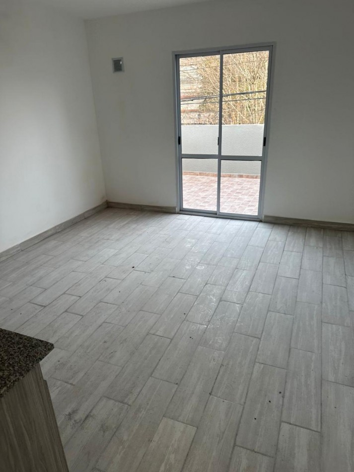 VENTA PH 2AMB RECICLADO PLANTA ALTA 2 BALCONES