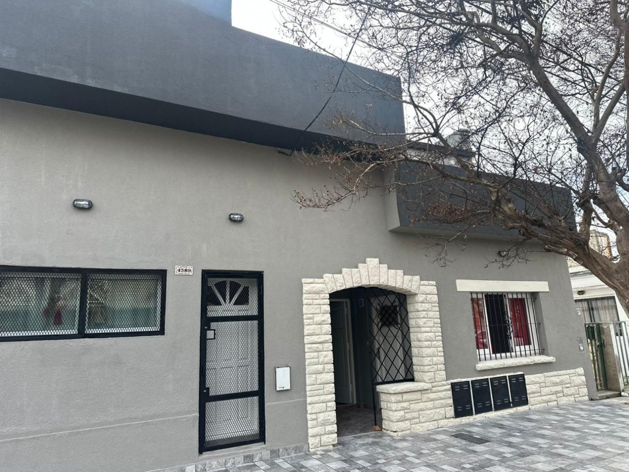 VENTA PH 2AMB RECICLADO PLANTA ALTA 2 BALCONES