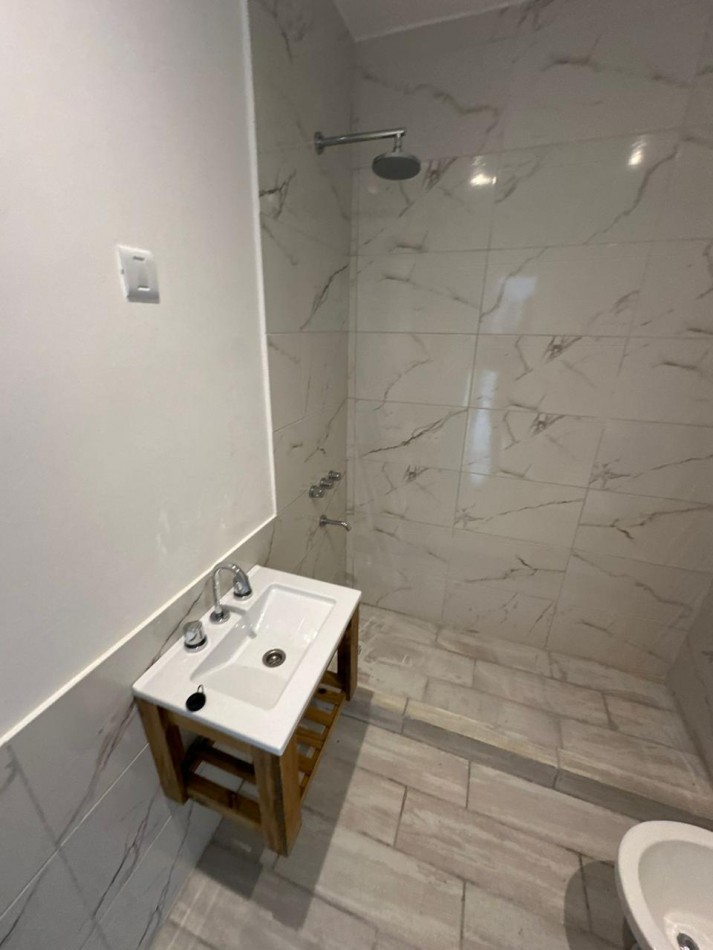 VENTA PH 2AMB RECICLADO PLANTA ALTA 2 BALCONES